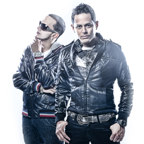 Angel y Khriz 2011 Photo
